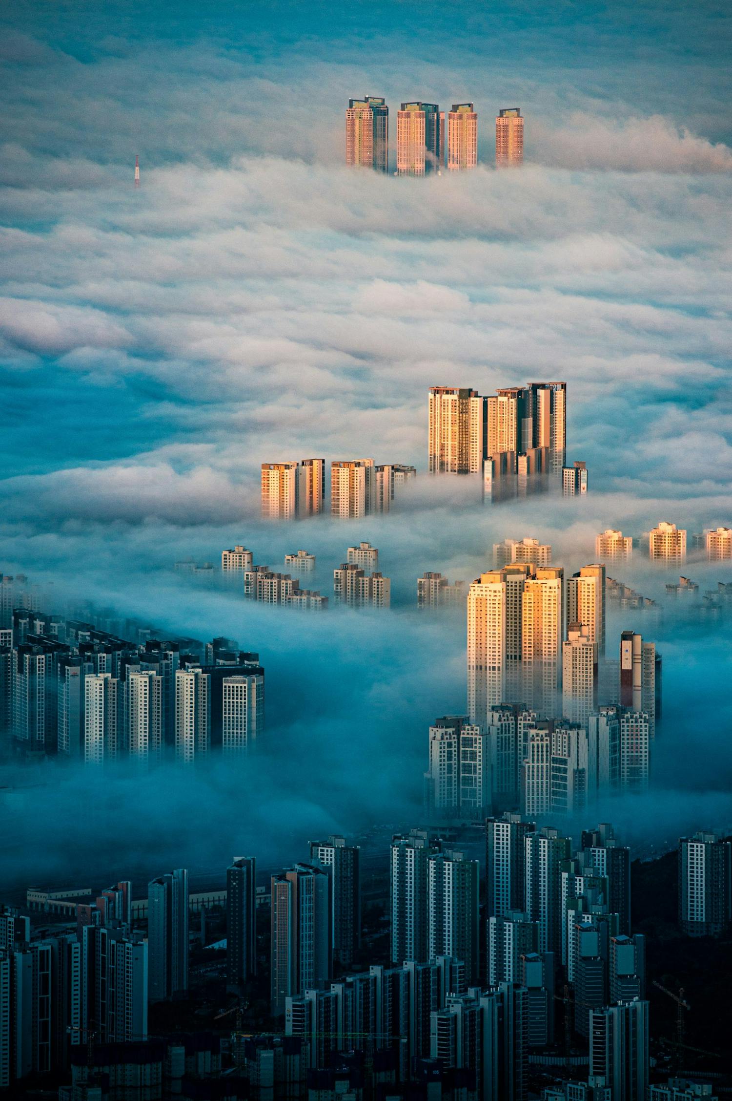 A City Among the Clouds Bukhansan-vuori